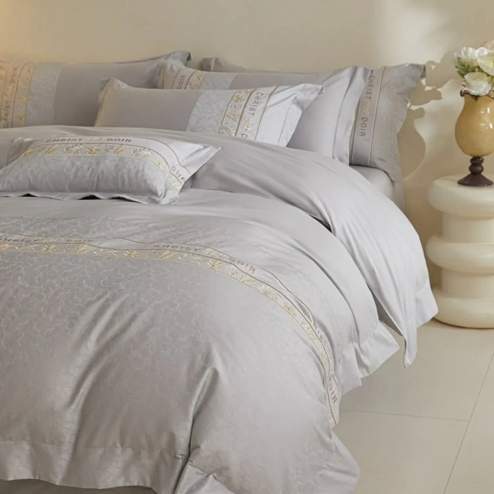 Premium Cotton Jacquard Hotel Style Four Piece Bedding Set