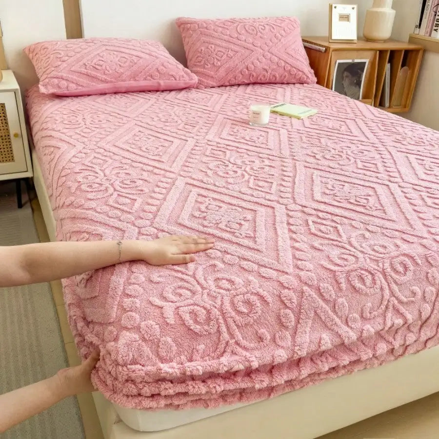 Elegant Floral Pattern Velvet Fitted Sheet For Bedroom