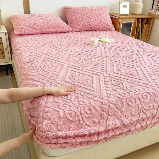 Elegant Floral Pattern Velvet Fitted Sheet For Bedroom