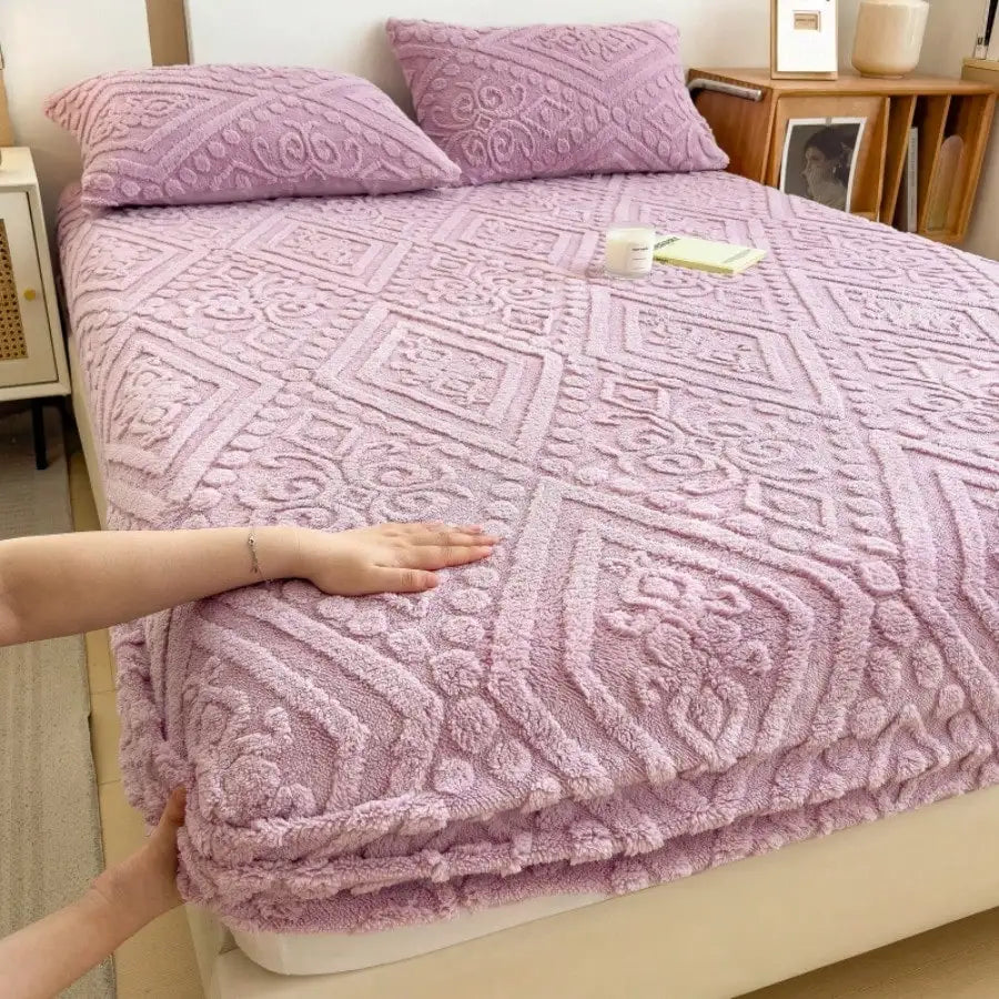 Elegant Floral Pattern Velvet Fitted Sheet For Bedroom